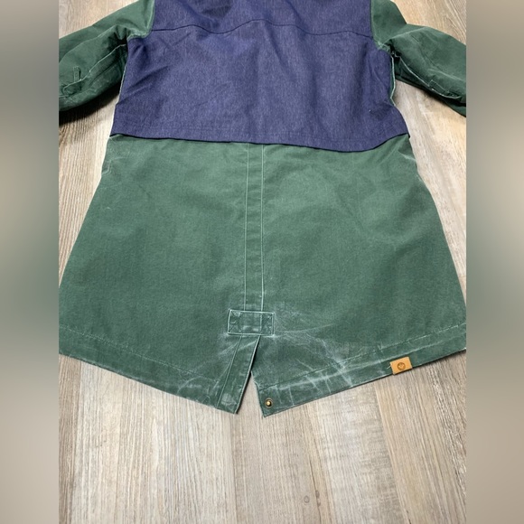 Roxy Tribe Insulated Snowboard/Ski Jacket - Picture 5 of 8